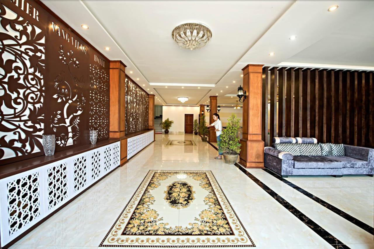 Premier Vang Vieng Hotel Экстерьер фото