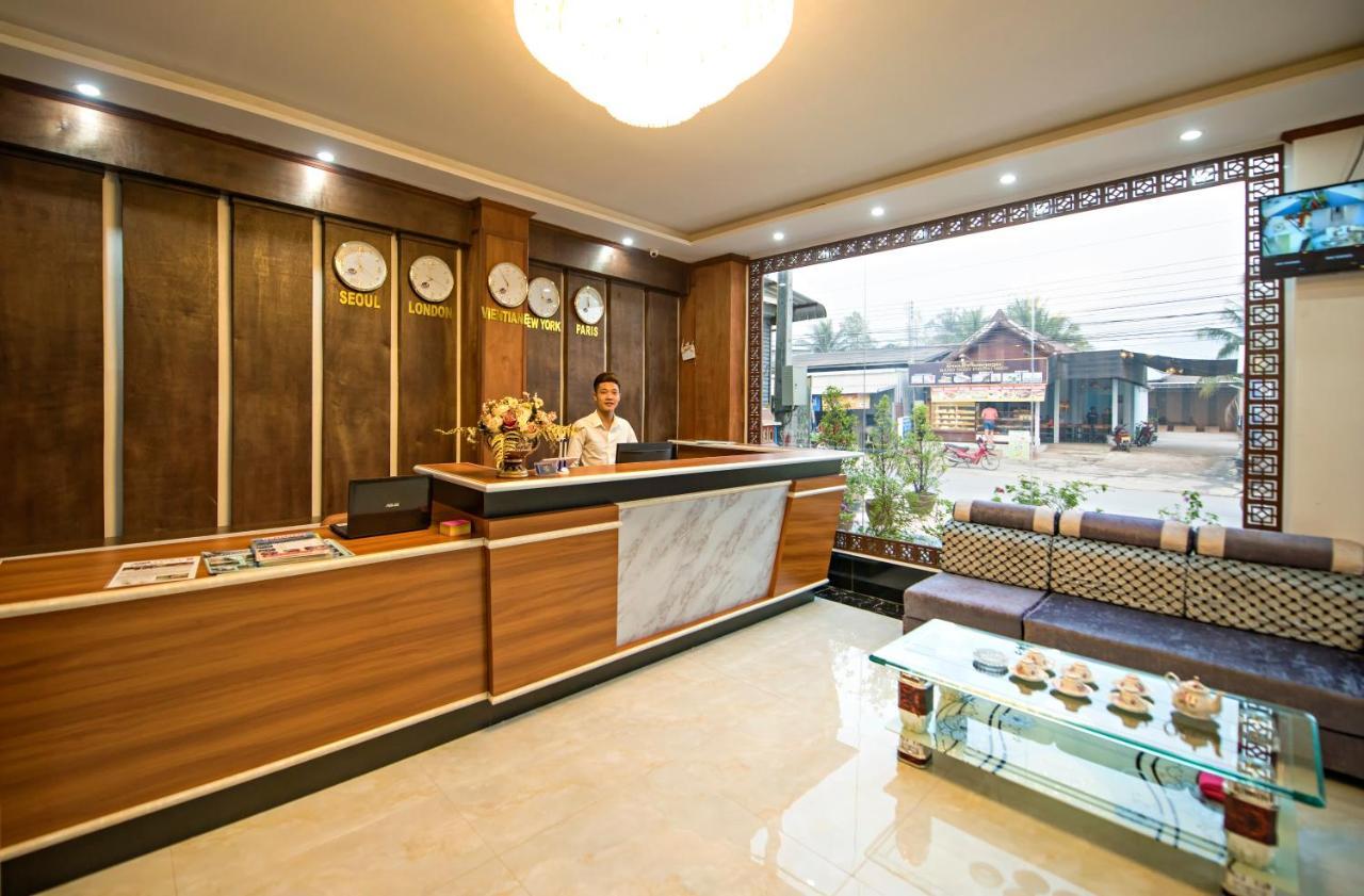 Premier Vang Vieng Hotel Экстерьер фото